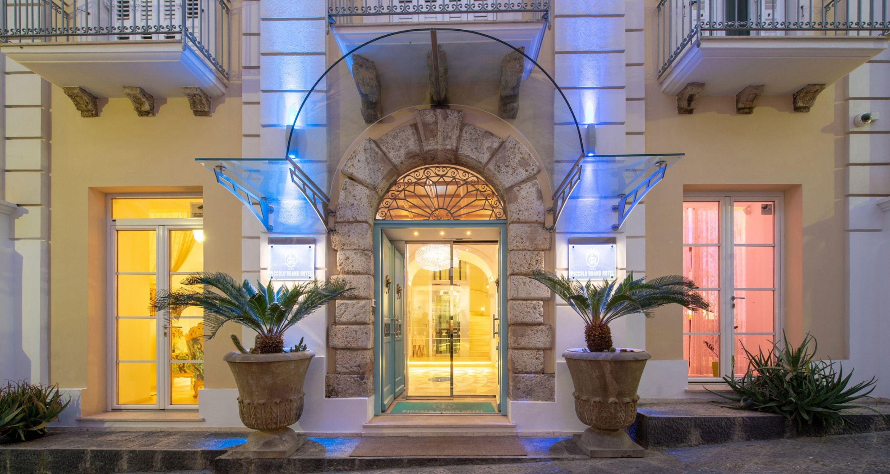 Piccolo Grand Hotel Пиццо Экстерьер фото