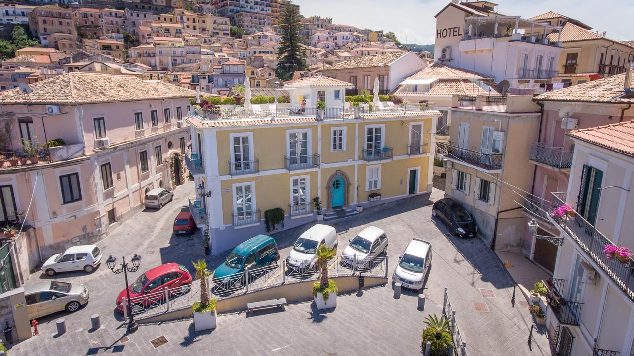 Piccolo Grand Hotel Пиццо Экстерьер фото