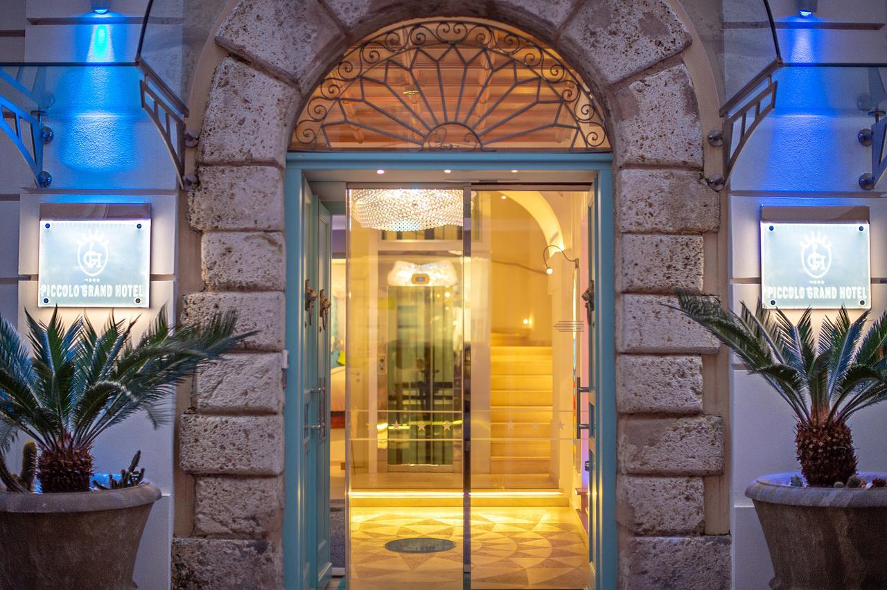 Piccolo Grand Hotel Пиццо Экстерьер фото
